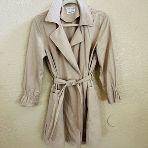 Zara kids trenchcoat tan size 11/12